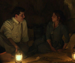 La promesa - pałac tajemnic, odcinek 328: Abel szuka w rzeczach Valentina wskazówek, które mogą uratować Marię