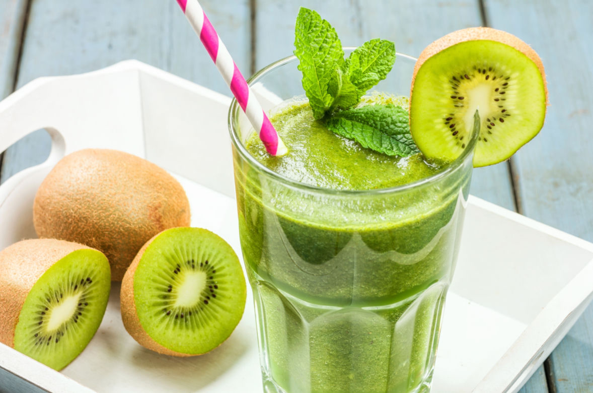 Zielony koktajl odchudzający z kiwi i pietruszką