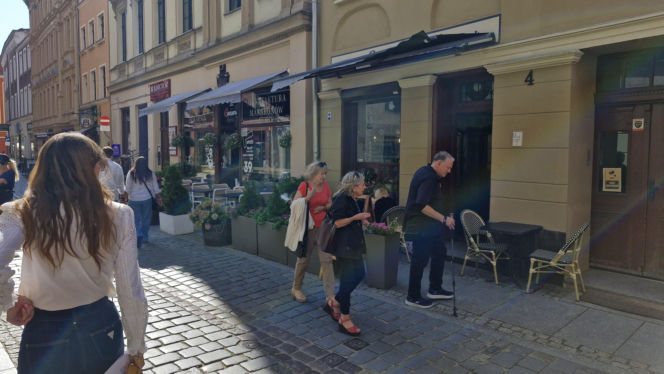 Te restauracje karmią dobrze i tanio? Dziennikarz Super Expressu przyznał Pierniczki