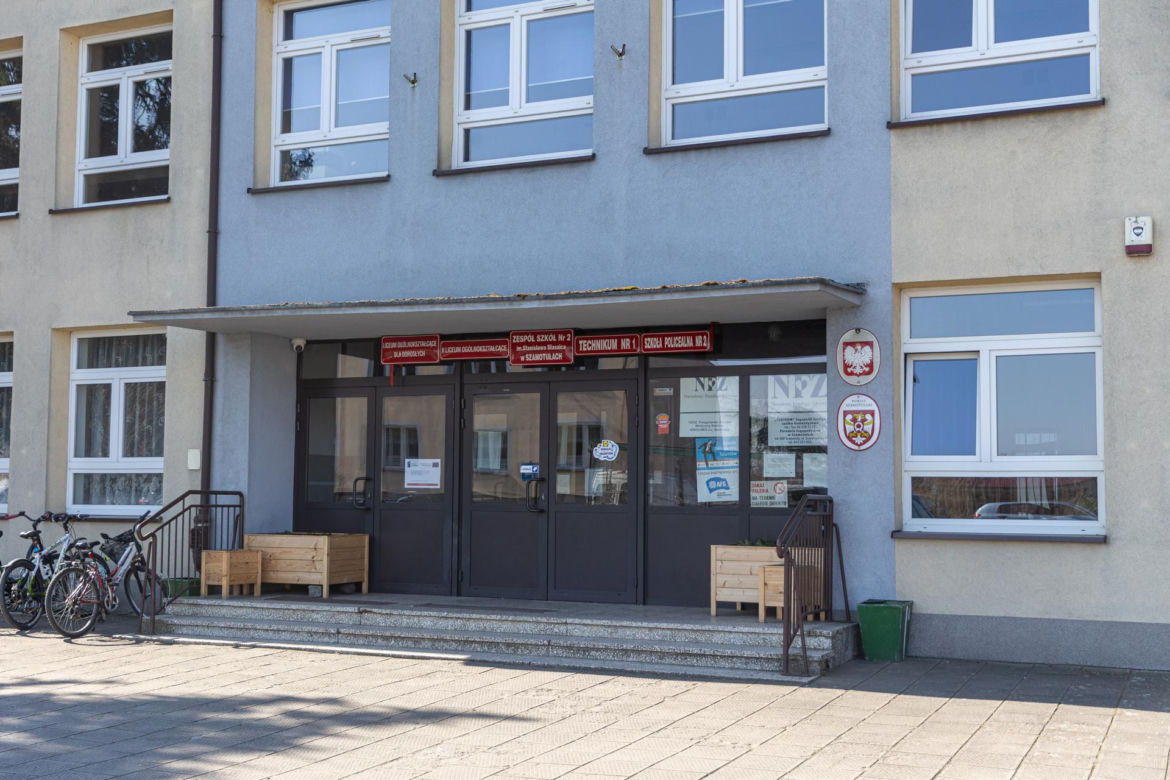 "Załoba w szkole"