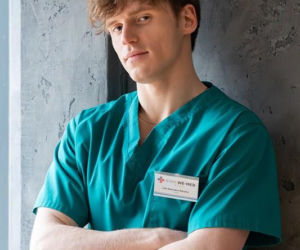 Pierwsza miłość, odcinek 4198: między Filipem a Białym rośnie napięcie. Ich rywalizacja o Angelikę doprowadza do otwartej kłótni