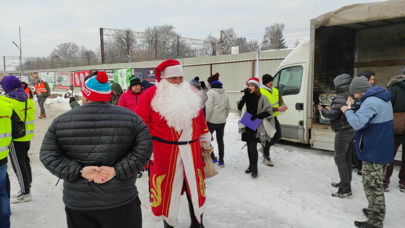Białystok. Charytatywny Wrak Race Uniwerstal [18.12.2022]