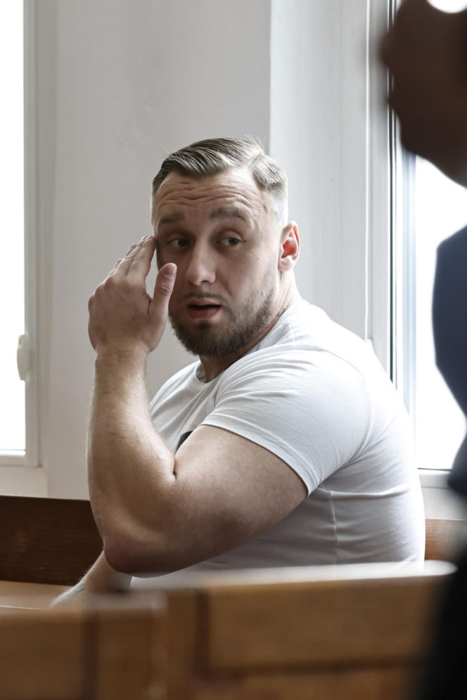 „Zamówili dwie butelki wódki i lemoniadę”. Kelner ujawnia, co działo się przed tragedią na Trasie Łazienkowskiej