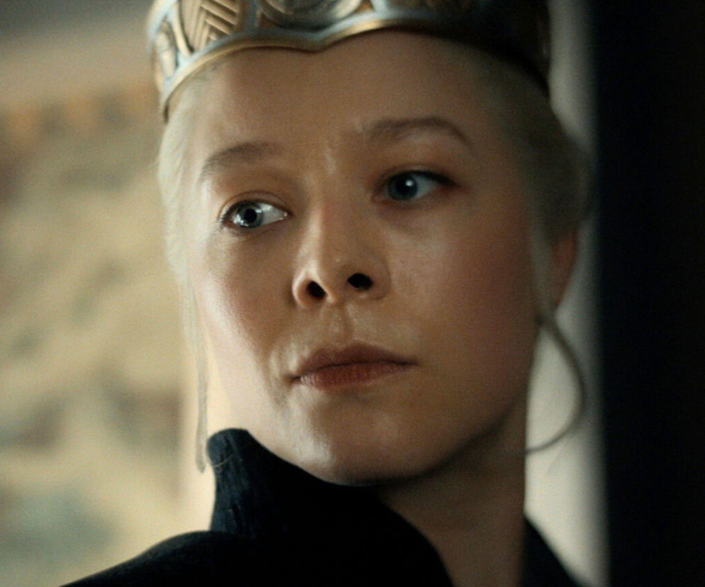 Emma D'Arcy jako królowa Rhaenyra Targaryen w 3. sezonie Rodu smoka