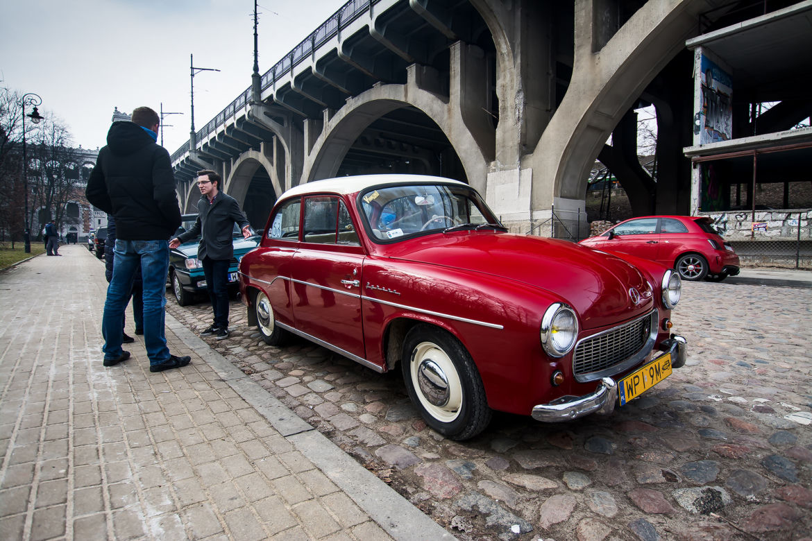 Wietrzenie garaży - wiosenne spotkanie Youngtimer Warsaw