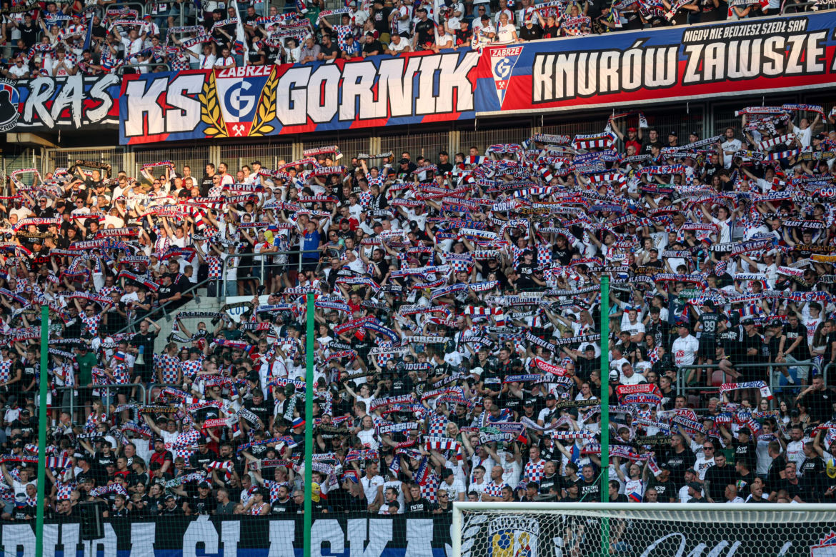 Zobaczcie zdjęcia kibiców z meczu Górnik - Fenerbahce i krótkie podsumowanie środowego spotkania na se.pl