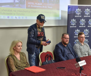 Detektyw Rutkowski wspiera gnębionego przedsiębiorcę z Chełmży