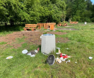 Park Młociński jak wysypisko śmieci