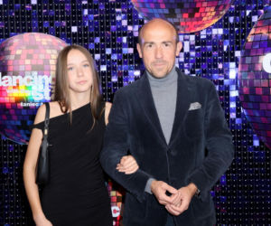 Zaskoczenie! Na widowni Tańca z gwiazdami pojawił się polityk KO! Towarzyszyła mu córka. Ależ ona wyrosła!