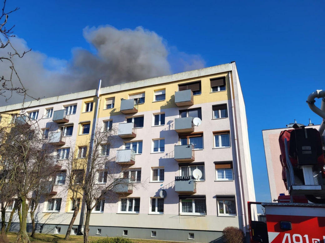 Biegły ustali przyczyny pożaru w bloku w Kościanie. Nie wszyscy lokatorzy wrócą do swoich mieszkań