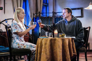 Pierwsza miłość, odcinek 4145: Mateusz ujawnia plany wobec porwanej Emilki, a zrozpaczony Śmiałek walczy o zdrowie - ZDJĘCIA, ZWIASTUN