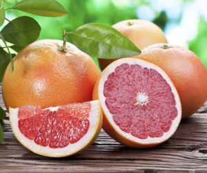 Co dzieje się z twoim ciałem, gdy regularnie jesz grapefruity?  Lekarze ostrzegają przed jednym