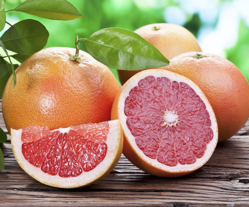 Co dzieje się z twoim ciałem, gdy regularnie jesz grapefruity?  Lekarze ostrzegają przed jednym