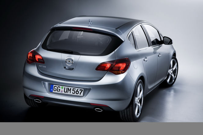 Opel Astra IV