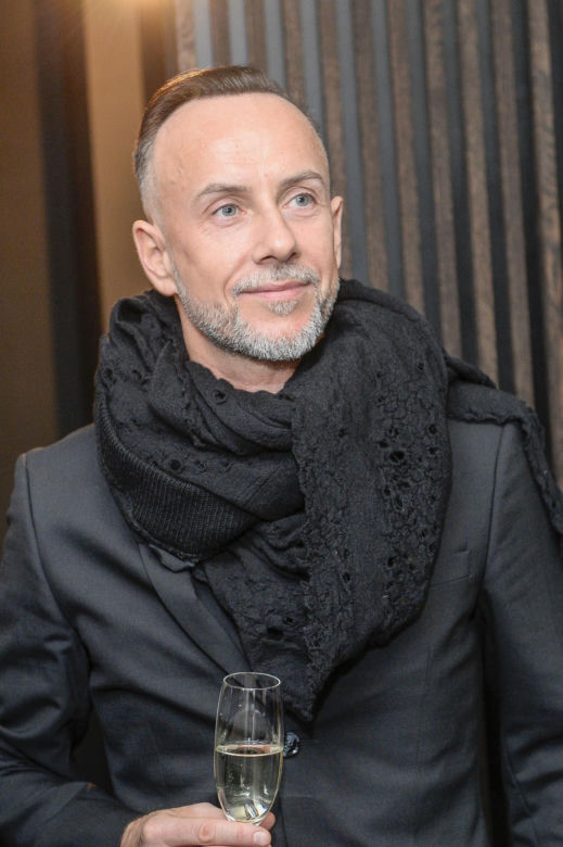Kiedyś mroczny metalowiec z podziemia. Tak na przestrzeni lat zmieniał się Adam Darski z Behemotha