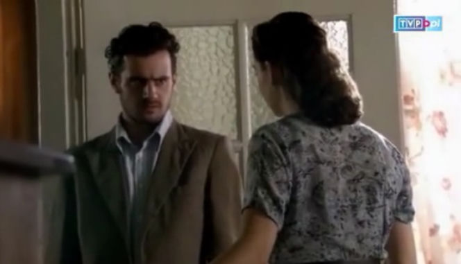 CZAS HONORU 5, odc. 62. Janek (Antoni Pawlicki) i Lena (Agnieszka Więdłocha)