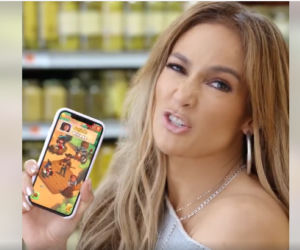 Magda Gessler w reklamie Coin Master jak Jennifer Lopez
