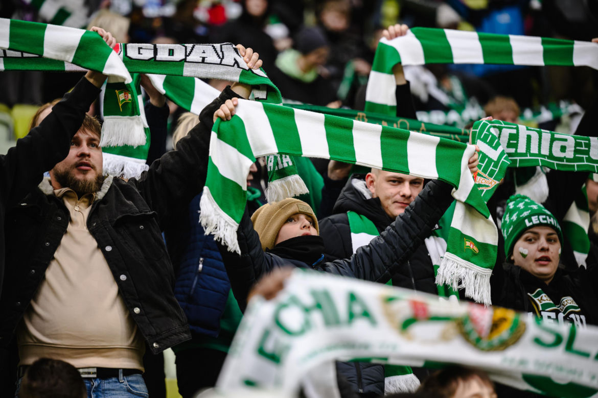 Lechia Gdańsk - Raków Częstochowa; Zdjęcia kibiców z meczu 30. kolejki PKO BP Ekstraklasy
