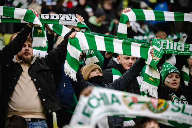 Lechia Gdańsk - Raków Częstochowa; Zdjęcia kibiców z meczu 30. kolejki PKO BP Ekstraklasy