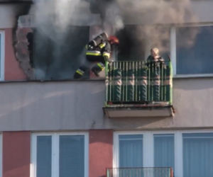 ratowanie staruszki pożar Słupno