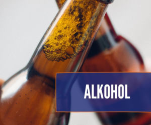 Czego nie może jeść pies? Te rzeczy mogą mu poważnie zaszkodzić! [LISTA]