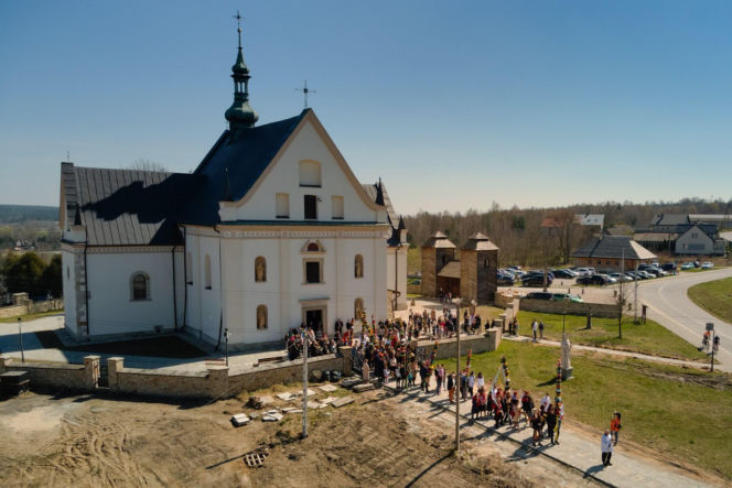 Niedziela Palmowa w gminie Brody. Gdzie tradycja spotyka się z rekordami