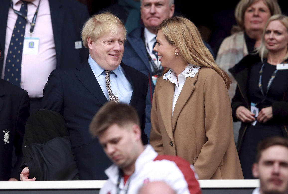 Boris Johnson przestał samodzielnie oddychać. Rozpacz ciężarnej narzeczonej 