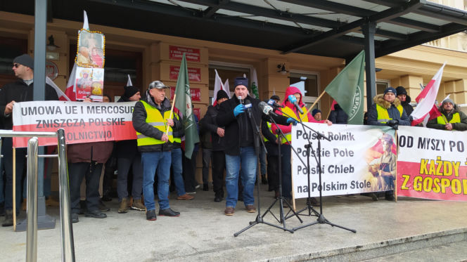 Protest rolników w Rzeszowie. „Będziemy tracić z roku na rok”
