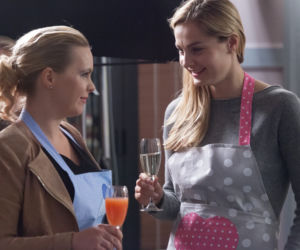 Przyjaciółki 5 sezon odc. 56. Inga (Małgorzata Socha), Anka (Magdalena Stużyńska)