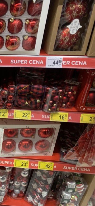  Za ile ubierzesz choinkę? Sprawdziliśmy ceny bombek, ozdób i lampek w Bydgoszczy