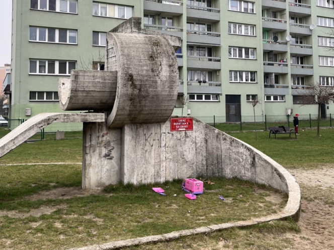 Betonowa zjeżdżalnia w Tychach