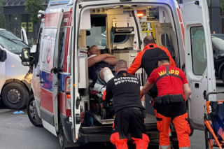 Śmiertelny wypadek w Warszawie. Nie żyje mężczyzna, auto prowadził jego zięć