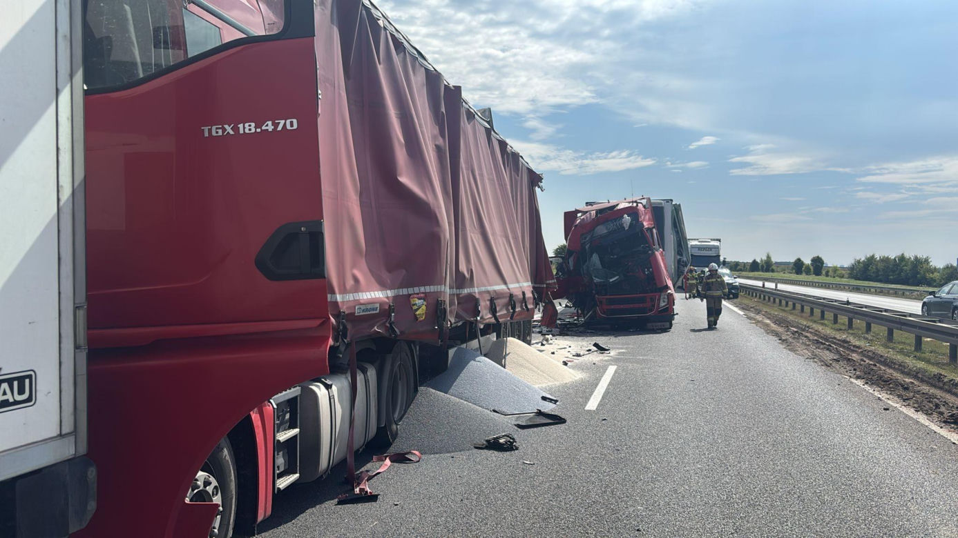  Karambol na S8 pod Wrocławiem. Zderzyło się łącznie 7 pojazdów