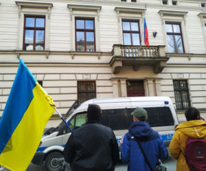 Protesty przed kosulatem rosyjskim w Krakowie