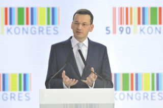 Kongres 590. Mocne otwarcie premiera: Czas, aby od obrony przejść do inwestycyjnej ofensywy