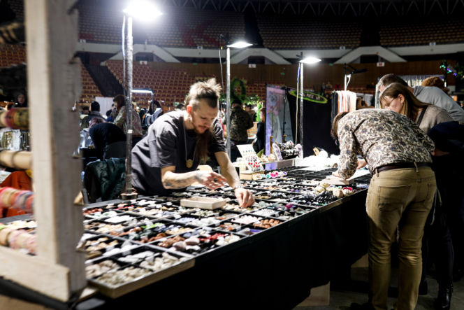 Giełda minerałów w Spodku przyciągnęła tłumy! GeoExpo ekspozycję wspaniałych cudeniek