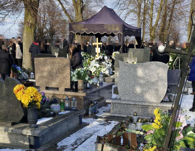 Pogrzeb 26-letniej Katarzyny, która zginęła w wypadku w Choceniu. Kobieta była w ciąży