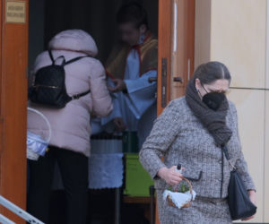 Krystyna Pawłowicz z wielkanocną święconką
