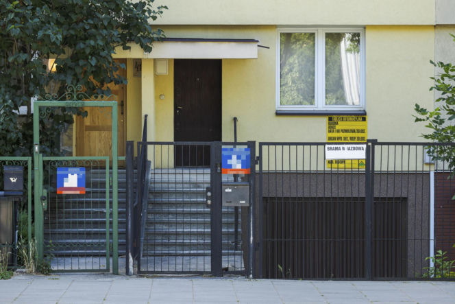 Prezesowi znów wiercą za ścianą