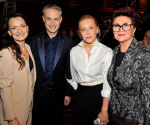 Wicepremier Krzysztof Gawkowski z żoną w teatrze. Spotkali Jolantę Kwaśniewską!