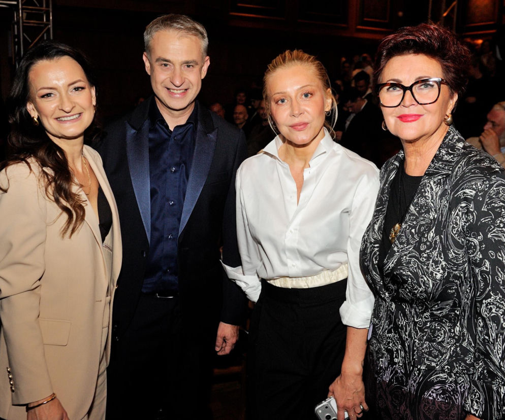 Krzysztof Gawkowski z żoną, Katarzyna Warnke i Jolanta Kwaśniewska w Teatrze 6. piętro. Relacja na SE.