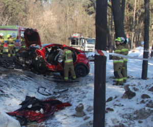 Wypadek pod Siedlcami. Zderzyły się dwie panie, jedna zginęła