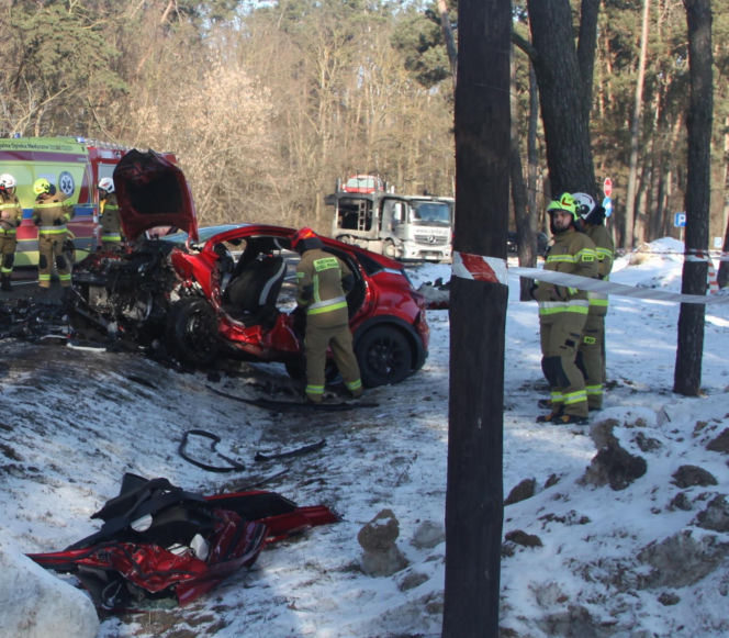 Wypadek pod Siedlcami. Zderzyły się dwie panie, jedna zginęła