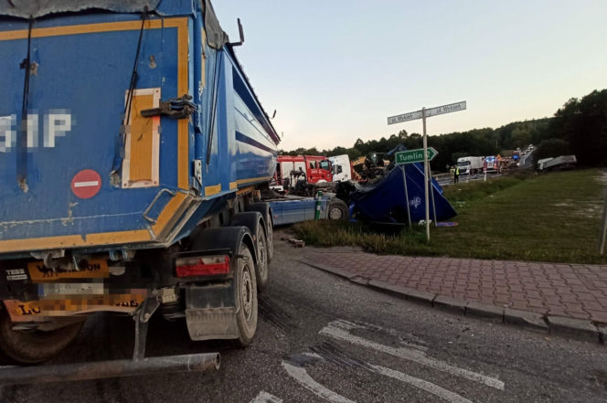 Wypadek na DK 74 w Świętokrzyskiem