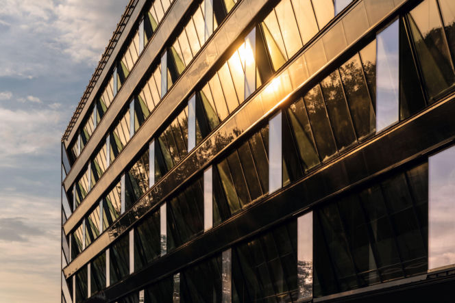 Szkło – bohater tła