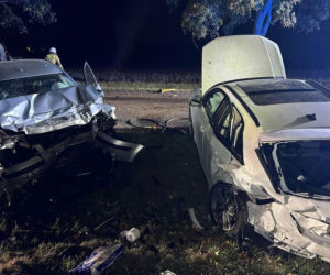 Poważny wypadek na Dolnym Śląsku! Samochody zderzyły się z ciągnikiem, są ranni
