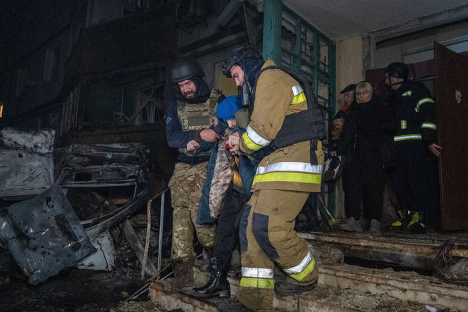 Ukraina. Zmasowany rosyjski atak na zachód kraju; w Tarnopolu zginęły co najmniej dwie osoby, ranne dzieci