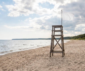 Sinice Dziwnów. Czy w Dziwnowie można się kąpać 31.08? Flaga, warunki pogodowe