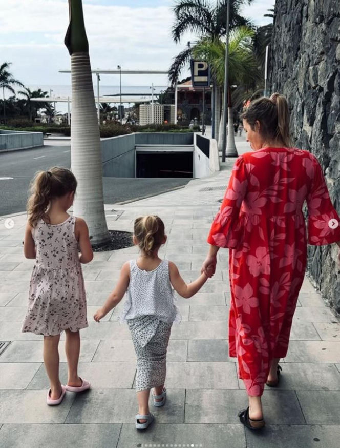 Olga Frycz z rodziną na wakacjach