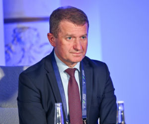 Krótkoterminowy najem mieszkań na celowniku! Wiceminister Raś ostrzega: Od 2026 kary nawet do 50 tysięcy zł